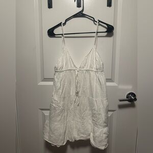 White Sleeveless Dress